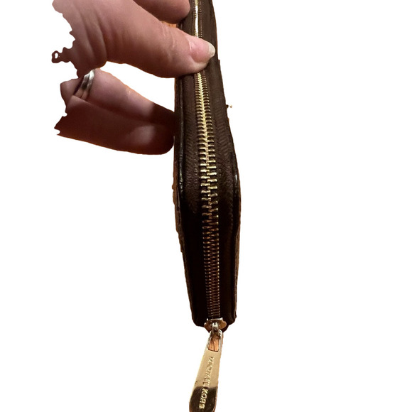 MICHAEL KORS wallet 🫶🏼 - Picture 5 of 6